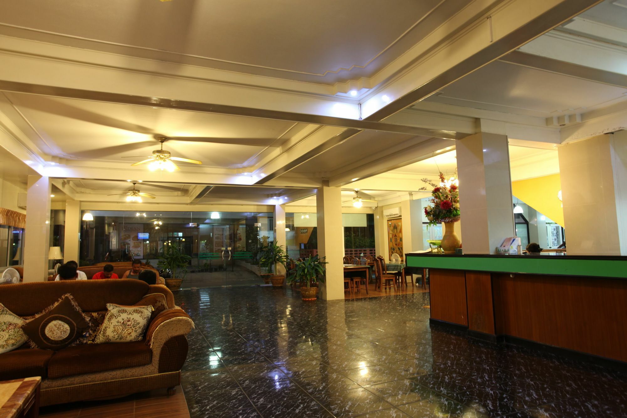 Home Pattaya Hotel Exterior foto