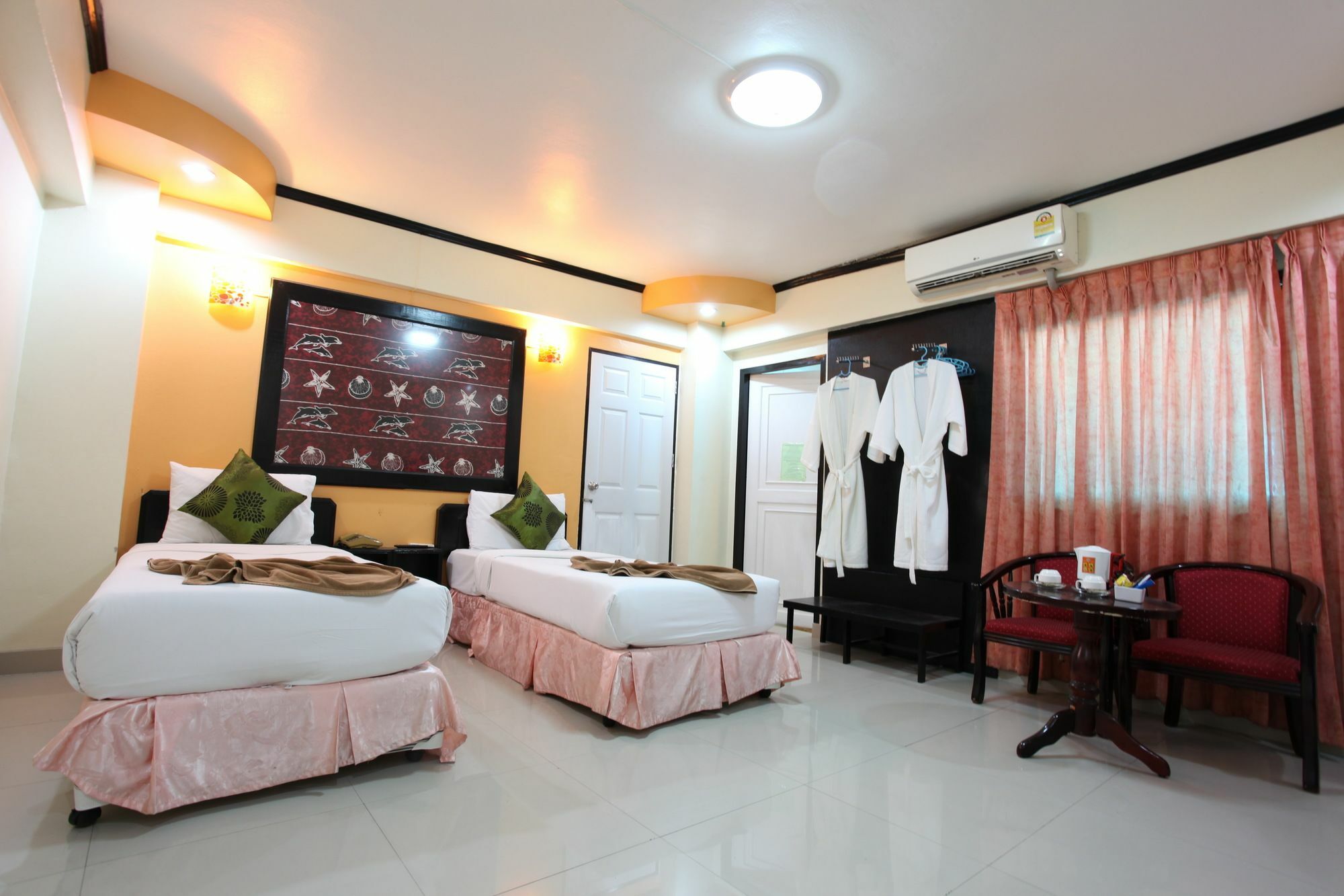 Home Pattaya Hotel Exterior foto